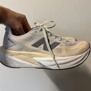 New Balance FuelCell Rebel v5